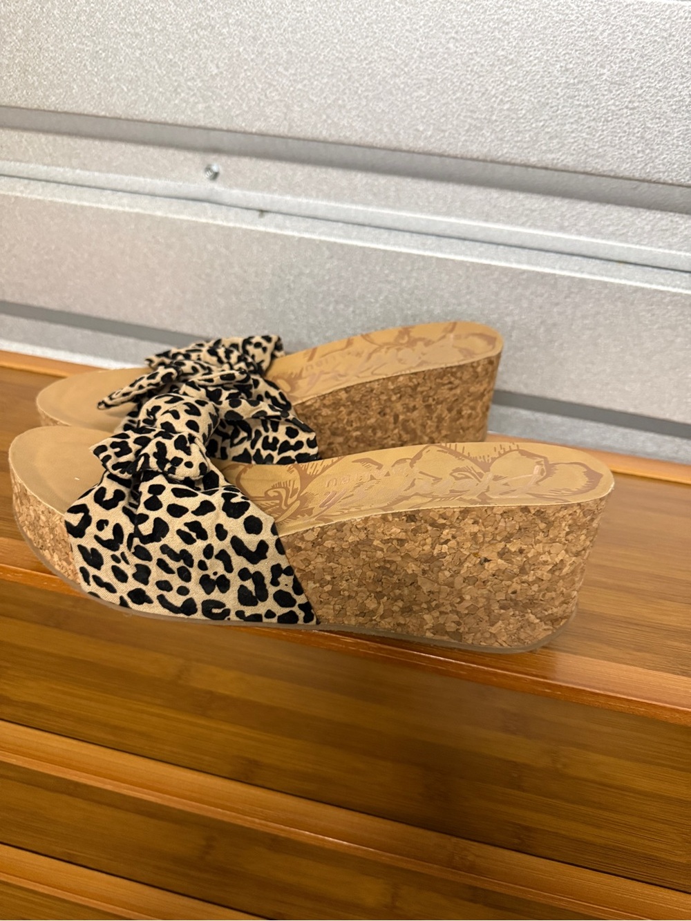 Blowfish Malibu Leopard Bow Cork Wedge Slide Sandals Tan Black